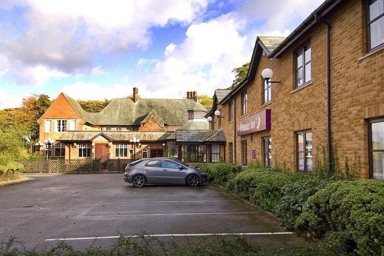 Premier Inn Liverpool Rainhill Exterior photo